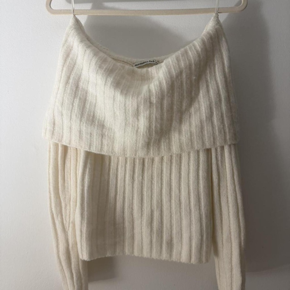 Abercrombie & Fitch Ivory Off-Shoulder Sweater